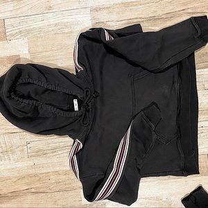 Aritzia Cropped Hoodie